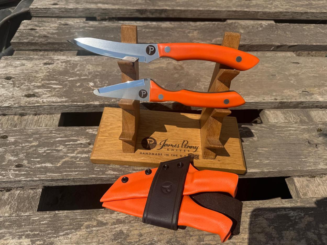handmade hunting knives in UK
